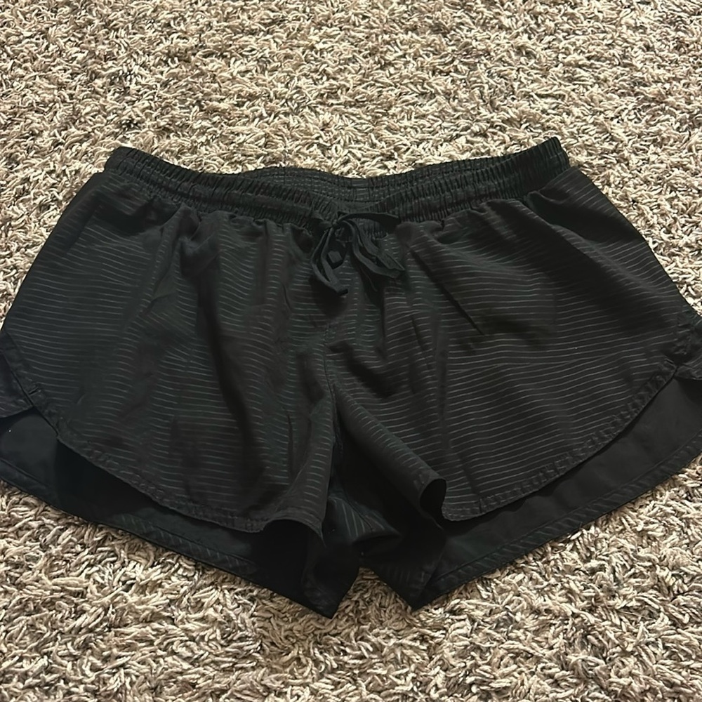 Old Navy GO-DRY athletic shorts